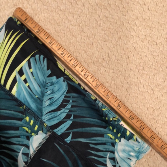 NWT Old Navy Girls Mid-Rise Elevate Leggings Size XL 14-16 tropical 🌴 - Picture 9 of 16